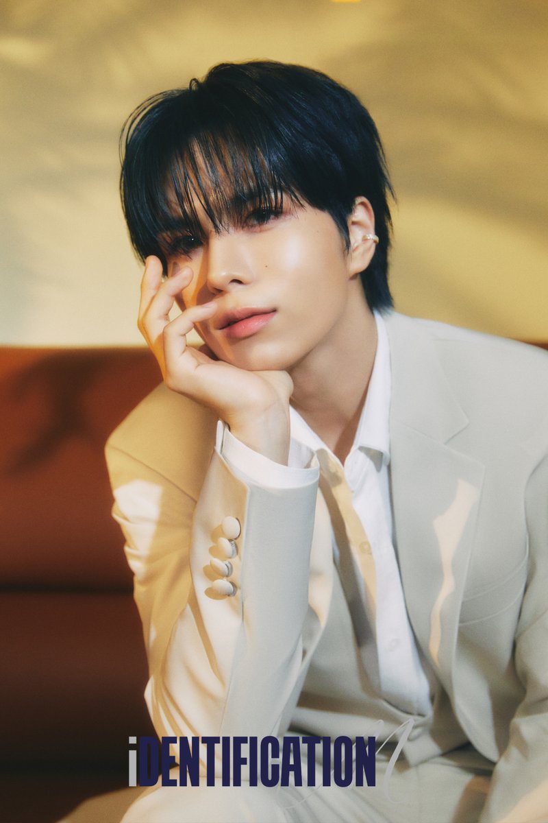 ELASTofficial's tweet photo. E'LAST
4th MINI ALBUM [iDENTIFICATION]
⠀
concept photo #MATURE.ver
#YEJUN #예준 
⠀
2023.10.17 12:00(KST)
⠀
#ELAST #엘라스트 
#iDENTIFICATION https://t.co/9h72eM0OV4