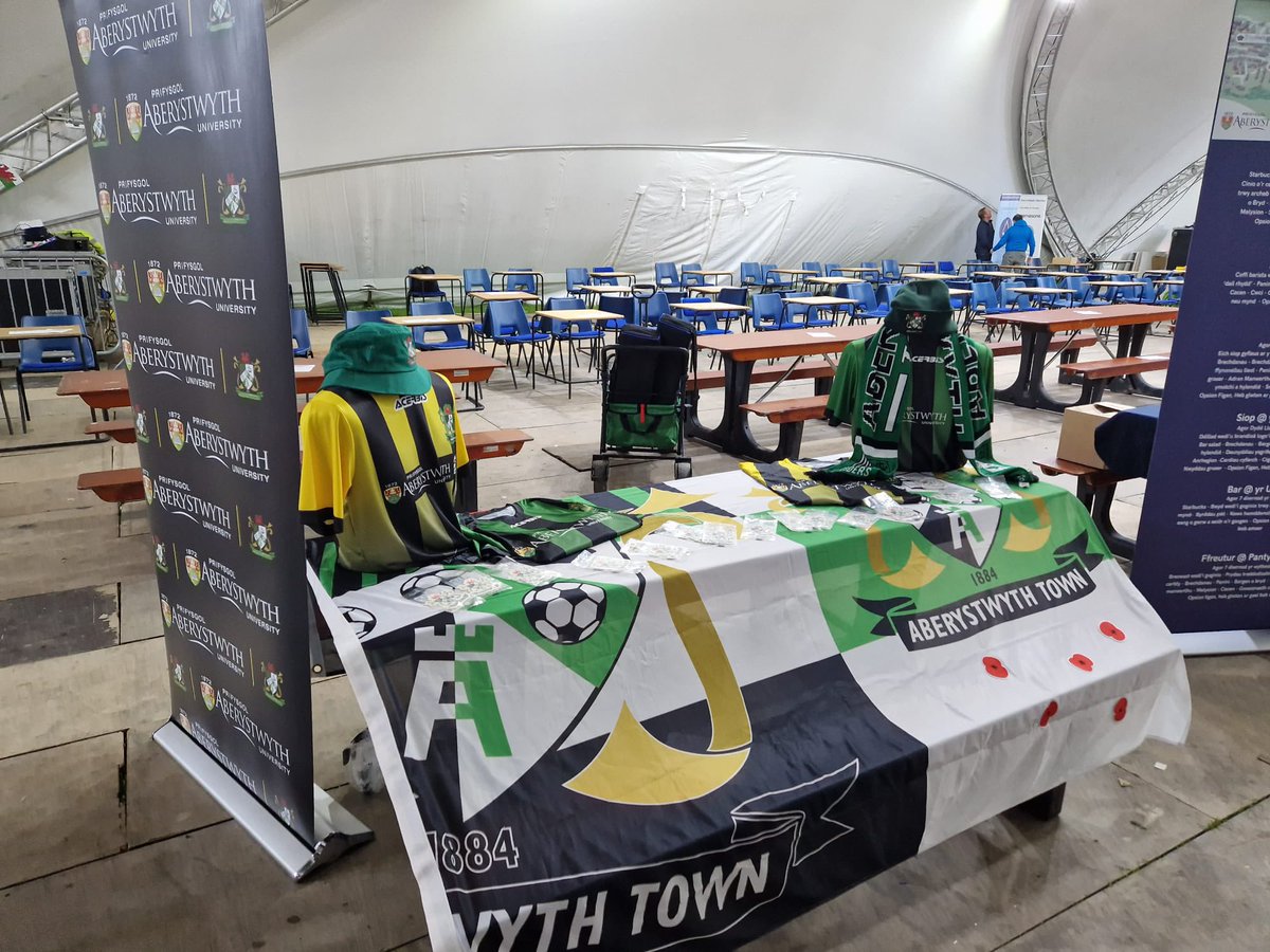 🟢 Ffair y Glas / Freshers Fayre ⚫️

Yn galw holl myfyrwyr <a href="/Prifysgol_Aber/">Prifysgol Aberystwyth</a>! / Calling all <a href="/AberUni/">Aberystwyth University</a> students!

Byddwch siwr i ymweld â'n stondyn ni heddiw! / Be sure to visit our stand today!

#AberAsOne #Seasiders