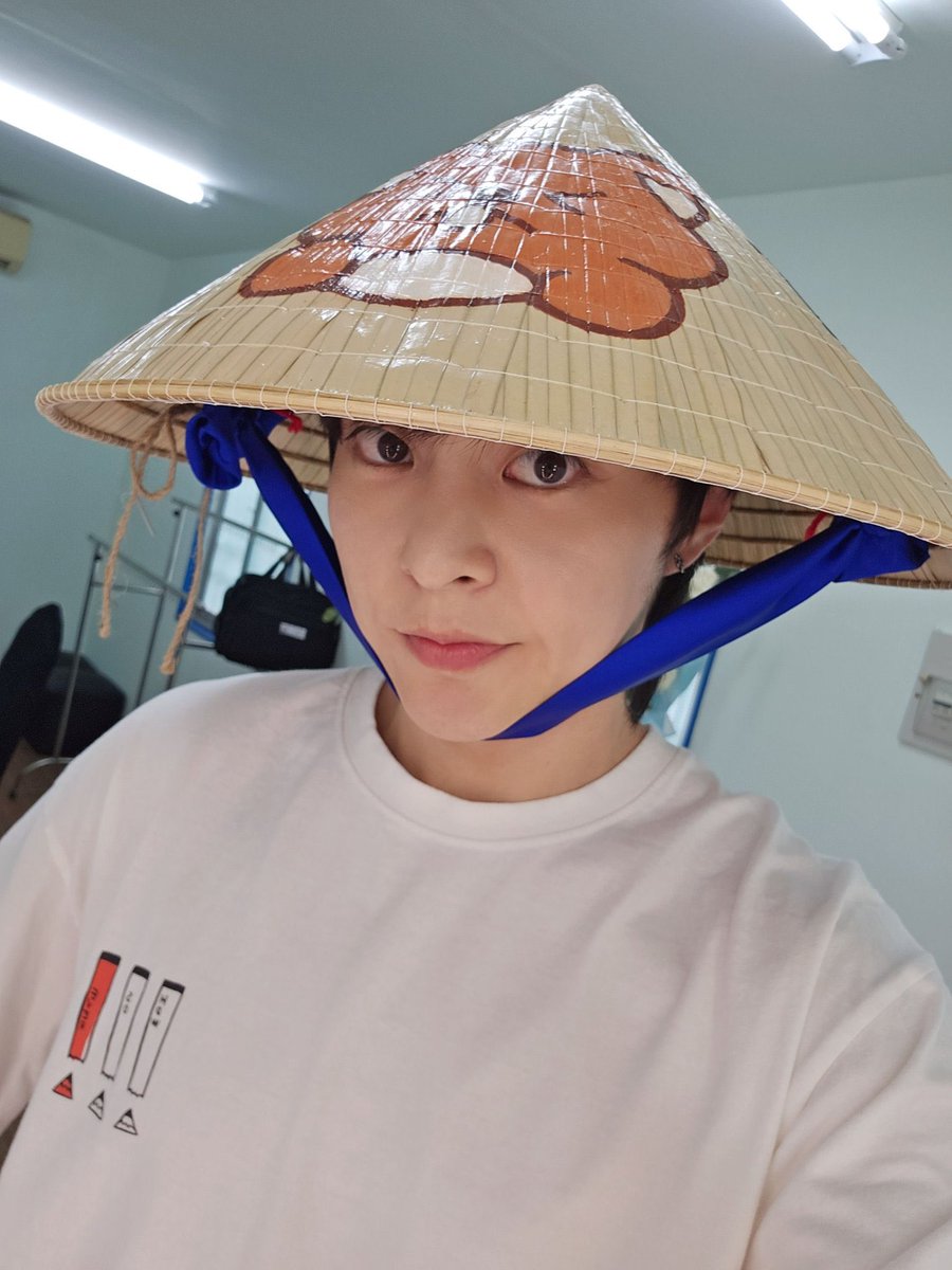 kokokbop's tweet photo. XIUMIN!! 🤍✌🏻 https://t.co/d8hpslKr5I