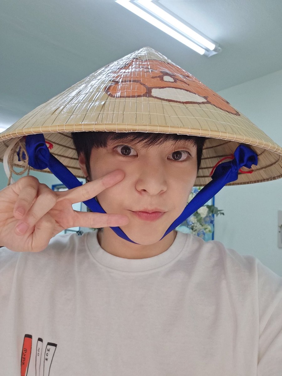 kokokbop's tweet photo. XIUMIN!! 🤍✌🏻 https://t.co/d8hpslKr5I