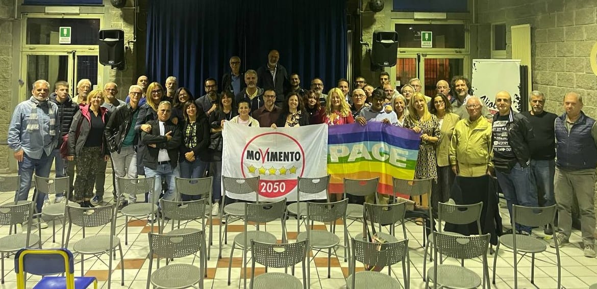 danielecallea's tweet photo. Riunione presso il Malinteso del Gruppo Territoriale del Sud-Ovest di cui il MoVimento 5 Stelle Beinasco fa parte
@beinasco5stelle
#Beinasco #Borgaretto #movimento5stelle #m5s #MoVimento https://t.co/uexy6urAxk