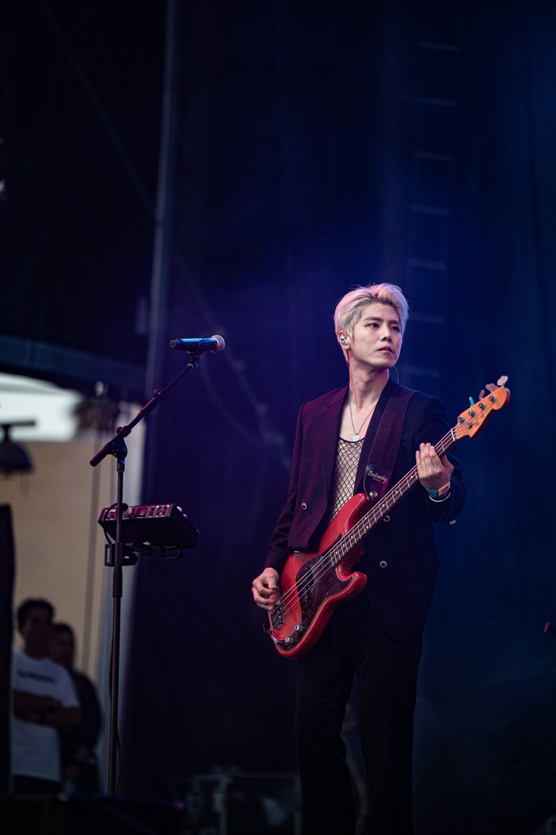 ianjmoses's tweet photo. The Rose 🌹  at Life is Beautiful

#LIFEISBEAUTIFUL
#더로즈 #TheRose
#김우성 #박도준 #이하준 #이재형
 
https://t.co/AWetpVz5Cu https://t.co/PDPoJt9gBK