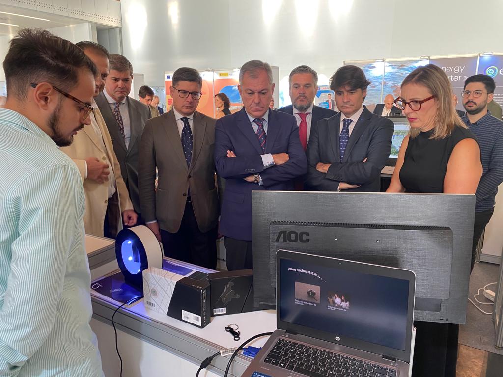 SevillaTechPark's tweet photo. 👥El encuentro de referencia del #emprendimiento arranca en el #PCTCartuja. El @PNavegacion acoge #AAIV23. Con la asistencia de @LorenaGarridoS2 de @UniversidadAnd y @LuisPCT. Participan empresas 🔝 del parque como @4idotai @DuponteGroup @Inerco_ @HealthinnTech y #2GFSolutions. https://t.co/6huGL4wz2t