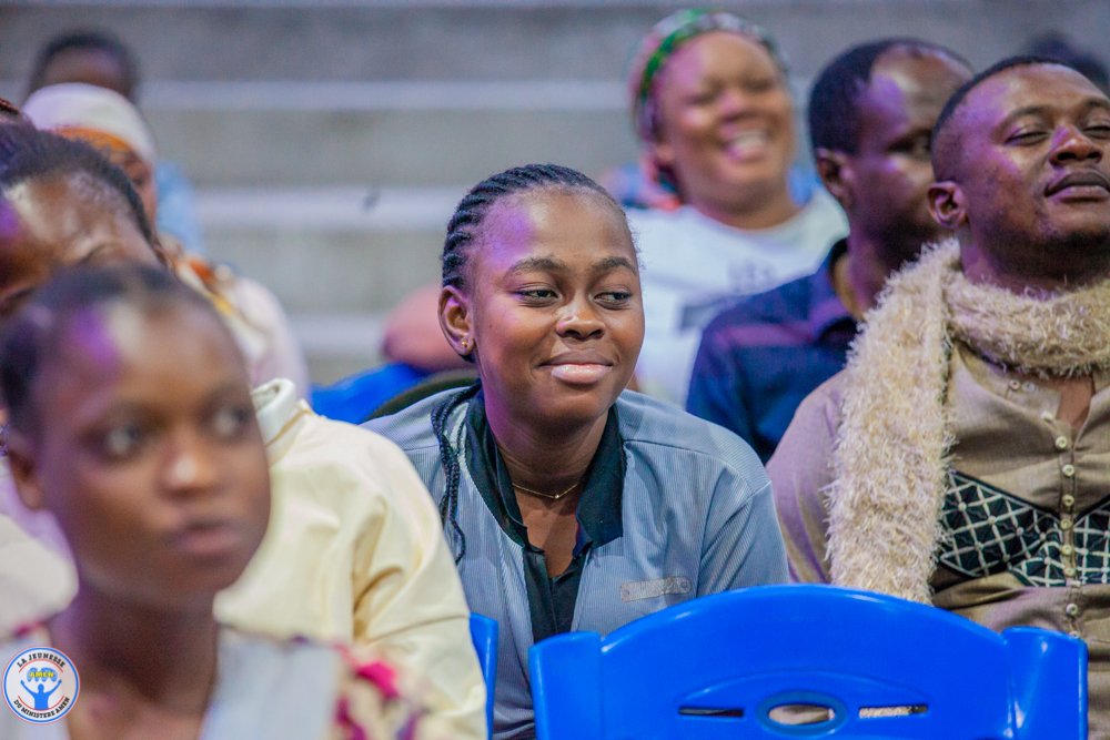 DuJeunesse's tweet image. #VEILLÉE_DE_JEUNES
~~~~~~~~~~~~~
#EXHORTATION

 "Pour voir la manifestation de la puissance du nom de Jésus-Christ lorsqu'on le cite ou l'invoque, il faut être au préalable rempli(e) du Saint-Esprit!!"

#EV_PAPY_MALEKAMA

#LUNDI_25_SEPT_2023