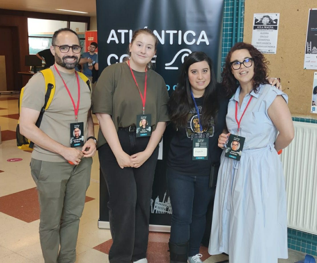 sngular's tweet photo. 🚀 Estuvimos en el #AtlanticaConf 2023:

@16Carluchi, @AndreaMaganRey, @juan_manuel_rp, @azahara_fergui se unieron a las charlas y talleres organizados por las comunidades tecnológicas gallegas.

👩‍💻👨‍💻 No te pierdas las fotos de nuestro equipo en acción: https://t.co/tJpbcLHHX3