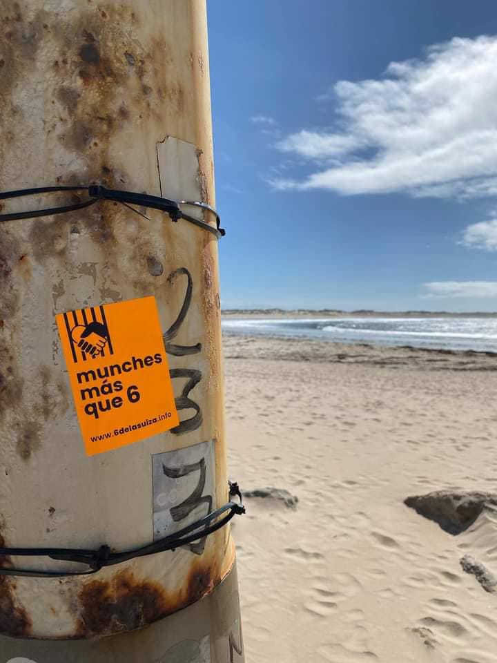 Foto que nos llega desde Peniche, Portugal 🧡✊🏼

#6DeLaSuiza #SOLIDARIDÁ 
#MuchasMásDe6