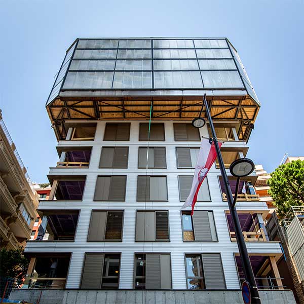 Portée par le studio français Bellecour Architectes <a href="/StdBellecour/">Studio Bellecour</a>, la #tour en #bois Carmelha entre dans sa dernière phase de travaux, à Monaco. La levée du dernier étage de l’immeuble de logements aura lieu ce jeudi 28 septembre. <a href="/GvtMonaco/">Gouvernement Monaco</a>

architecturebois.fr/tour-en-bois-m…