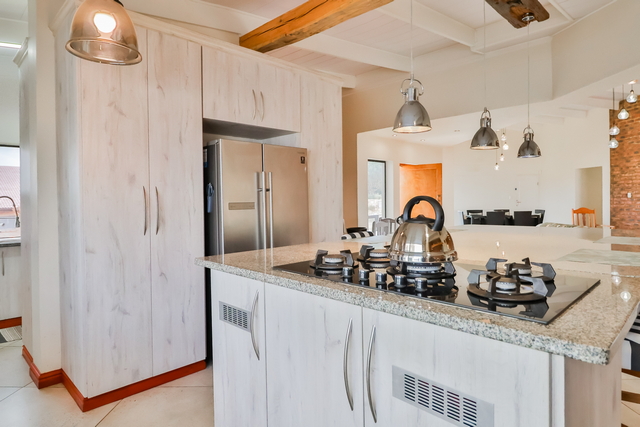 SStilbaai's tweet photo. STILBAAI  I  R 4 775 000  I  MADELEIN 072 342 3710
A rare opportunity to own a property that effortlessly blends modern design, comfort and functionality. 
Click below to view more
https://t.co/N0VggpIhVU https://t.co/BJAN2iDMHE