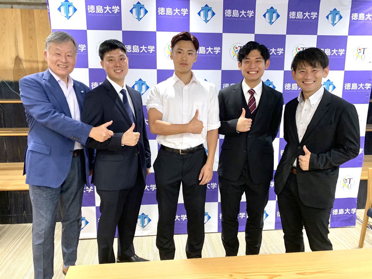 Tokushima_Univ's tweet photo. 次世代産業人材創生プログラム「次世代事業創造実践」での模擬会社の設立を発表してくれた学生たち✨これからの活躍が楽しみです☺️商品の販売もお楽しみに！！
#徳島大学 #大学産業院 
#plasma #LAYERWORK #Bonvenon https://t.co/uP0fhIp6r3