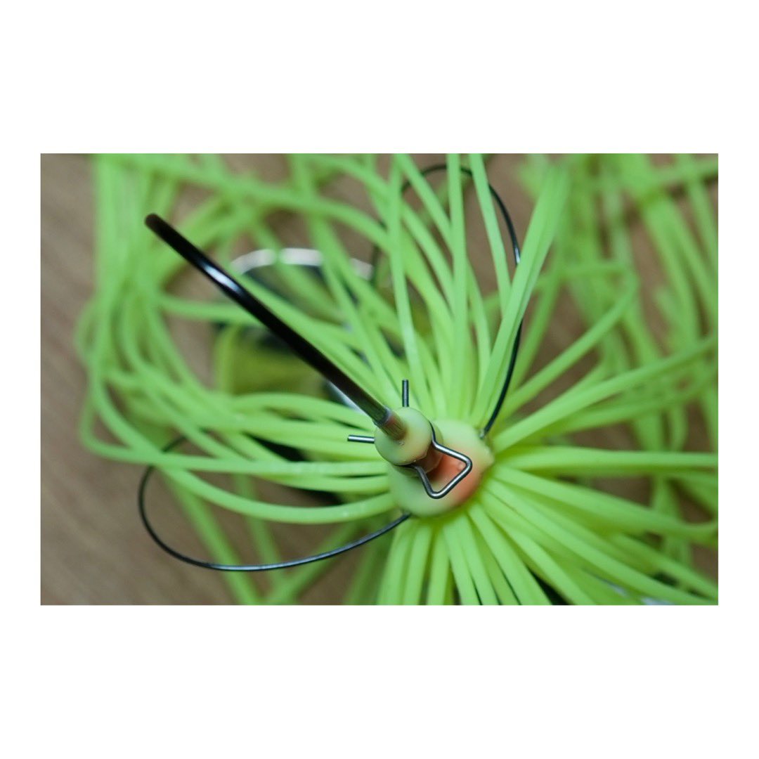 ryugijapan's tweet photo. 溝にピタリと留まるインセットキーパー。

魚からのバイトやストラクチャーへのコンタクトによるワームズレが起こりにくい。

例えば、魚のミスバイトがあった場合でも、ワームのズレを抑えることができ、セカンドバイトが狙える。

#DBLADE
#インセットキーパー https://t.co/ZriRxNg0J6