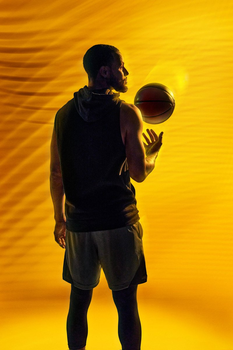 laceuphk's tweet photo. CURRY BRAND 攜手Stephen Curry 推出全新一代籃球戰靴Curry 11，首度登場的「Future Curry」配色以Future and beyond為命名靈感，展現出Curry以自身力量為社會默默付出，以生命影響生命的行善精神。

https://t.co/WNUfkhwVwh https://t.co/8LKPzWgg29