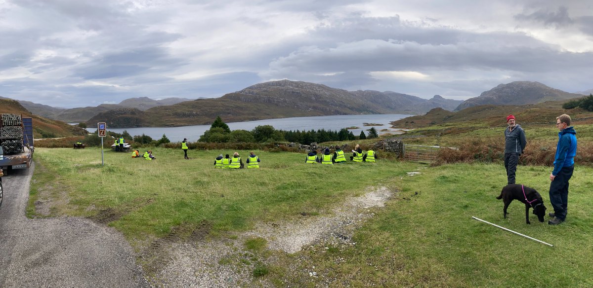 Durham Earth Science (@duruniearthsci) on Twitter photo The second year Durham Earth Sciences students sketch the Moine Thrust Zone at Glencoul from across the water. Chris Ottley and Dave Selby keep a watchful eye. <a href="/DurUniEarthSci/">Durham Earth Science</a> The second year Durham Earth Sciences students sketch the Moine Thrust Zone at Glencoul from across the water. Chris Ottley and Dave Selby keep a watchful eye. <a href="/DurUniEarthSci/">Durham Earth Science</a>