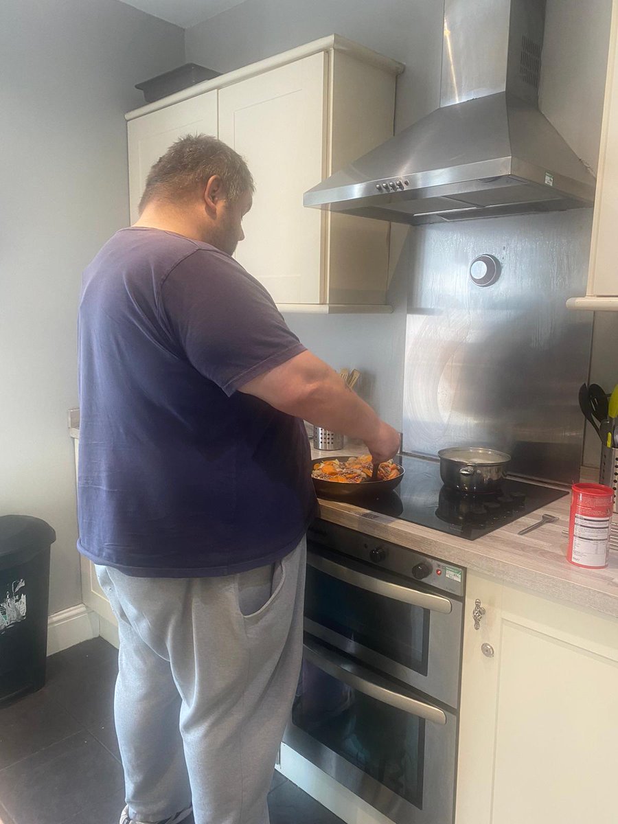 SIS Hungerford tweet media