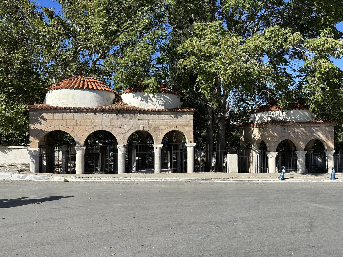 bekrieter's tweet photo. One site I was particularly looking forward to during my tour of Asia Minor is Milas (Mylasa), the ancient capital of Caria, a nice city in the southwest that is still inhabited today. Everywhere, despite the dense settlement, ancient remains can be found. 1/ https://t.co/NJQGscQsu9