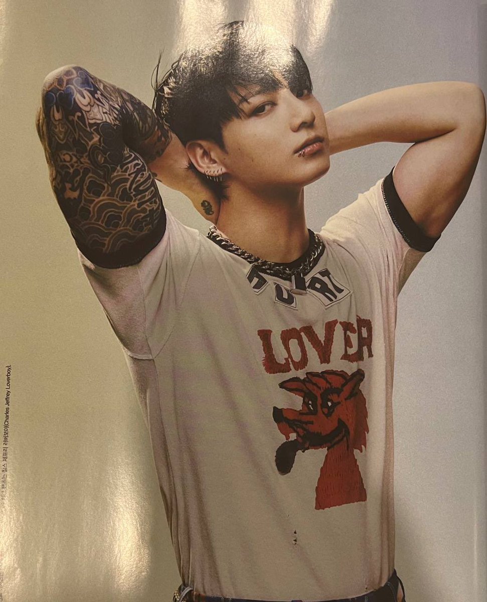 archiveforJK's tweet image. JUNGKOOK WHAT THE FCIKJANBDHV?????