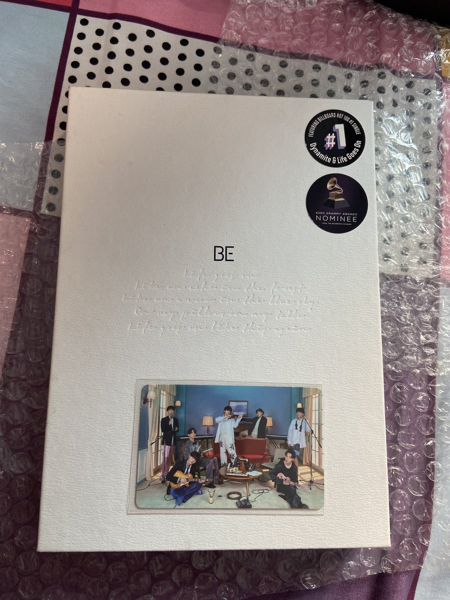 frddmt's tweet photo. HELP RT
WTS // want to sell 

album BTS proof compact ver (280k)
album BTS BE Essential (250k)
fullset 
dom jakarta, bisa oren
bisa keep event (DP dulu) 
bisa split payment

tag wts wtb bts album namjoon jin yoongi j-hope jimin taehyung jungkook https://t.co/a6SeAXF6kO