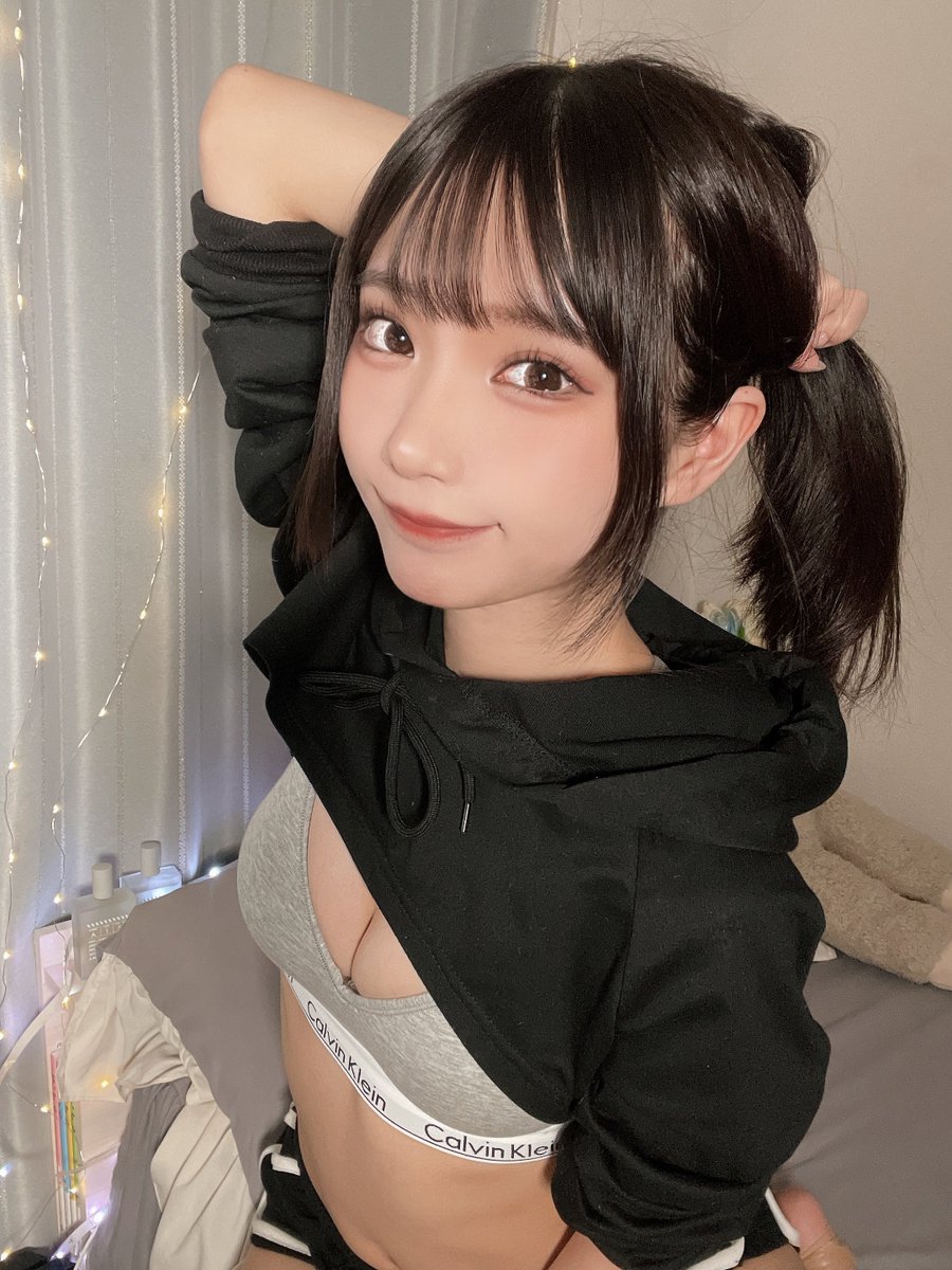 izuchi_nono's tweet photo. ポニテ好き？？💭 https://t.co/oGuyUwikJG