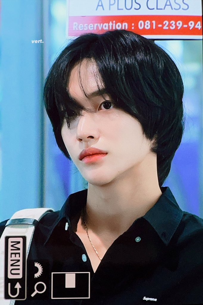 vert0302's tweet photo. 230926 태국 깜고 🇹🇭🐈‍⬛ #원빈 #WONBIN #라이즈 #RIIZE https://t.co/8i6cyUuDqS