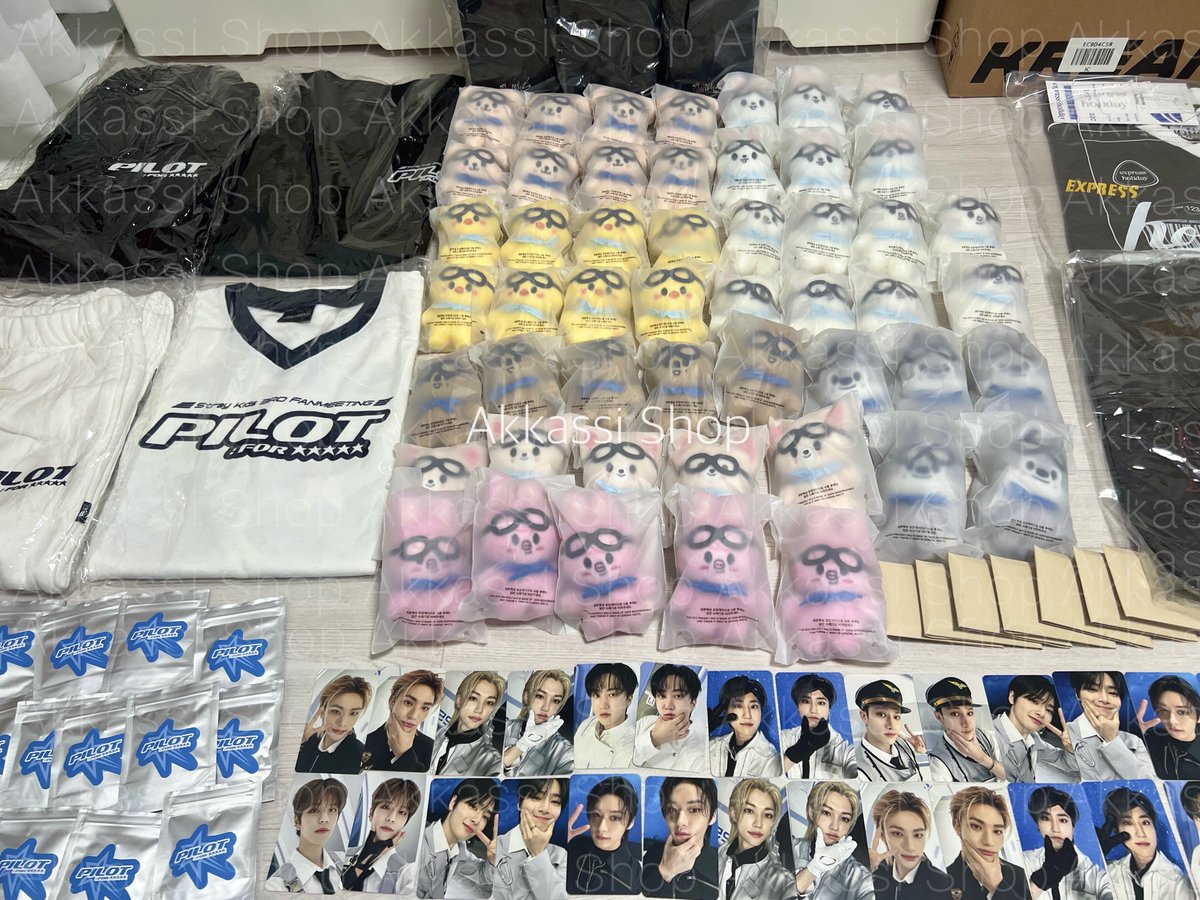 nakmura_minami's tweet photo. อัพเดตค่ะ 

♡ Pilot Official MD ของถึงบ้านเกาเรียบร้อยแล้วนะคะ

♡ สินค้าที่แจ้งว่าจะถึงไทยวันจันทร์นี้ ตอนนี้ของติดอยู่ที่คาร์โก้ เนื่องจากแทกแปในเกาหลีจัดส่งไม่ทันรอบบินสุดท้ายก่อนปิดหยุดยาว จะจัดส่งอีกครั้งรอบบินถัดไปค่ะ 

♡ ของเตรียมจัดส่งกลับไทย 09/10 ค่ะ 

 #akkassiupdate https://t.co/1hu9kvQJNA