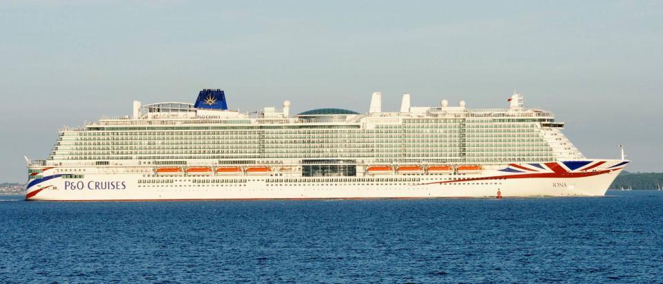 new_forest_post's tweet photo. Southampton cruise traffic warning: Three cruise ships dock in city https://t.co/maRteFF0X2 https://t.co/IrFrGmJtD8