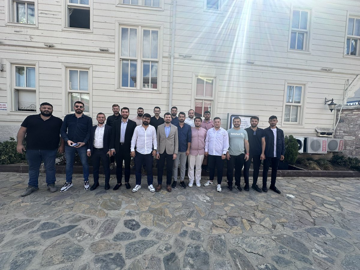 2.Bölge ilçe teşkilat başkanları ve 2.Bölge il teşkilat komisyonu üyelerimizle birlikte üye çalışmalarıyla alakalı değerlendirme toplantısını gerçekleştirdik. 

<a href="/CCekerek/">Muhammed Cem Çekerek</a> 
<a href="/ismet_ozturk/">İsmet Öztürk 🇹🇷</a> 
<a href="/skaracorlu44/">Suat Karaçorlu</a>