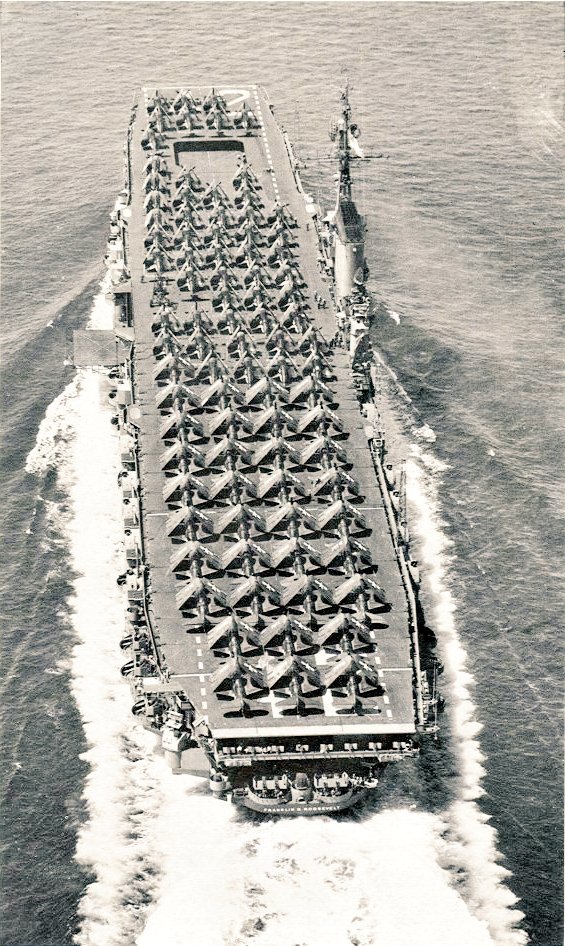 Aircraft carrier

#USSFranklinDRoosevelt CV42
(1945-1977) Midway Class

📷 April 1946

@USNavy 🇺🇸 @flynavy