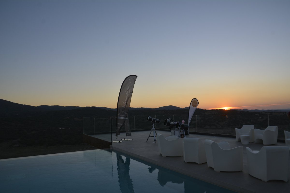 Hoteles Desconecta2 tweet media