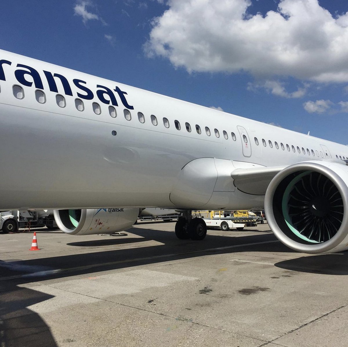 liebenguth's tweet photo. @AlainBaron747 #Mulhouse - #Montreal est accessible par @airtransat en monocouloir @Airbus  #A321neoLR depuis @euroairportcom @mulhouse
Voici mes rêves pour de nouvelles lignes @AirFranceFR décentralisées : #mulhouse - #martinique ou un #mulhouse - #Guadeloupe - #sxm #stmaarten 😎 https://t.co/qGTKt2Id15