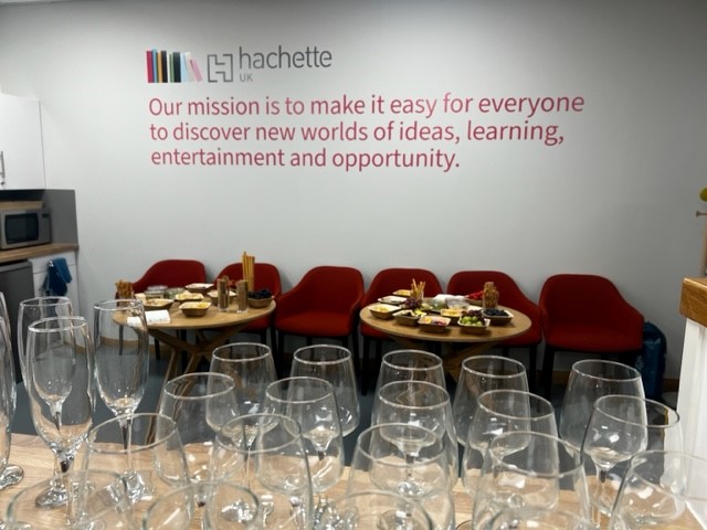 Hachette UK tweet media