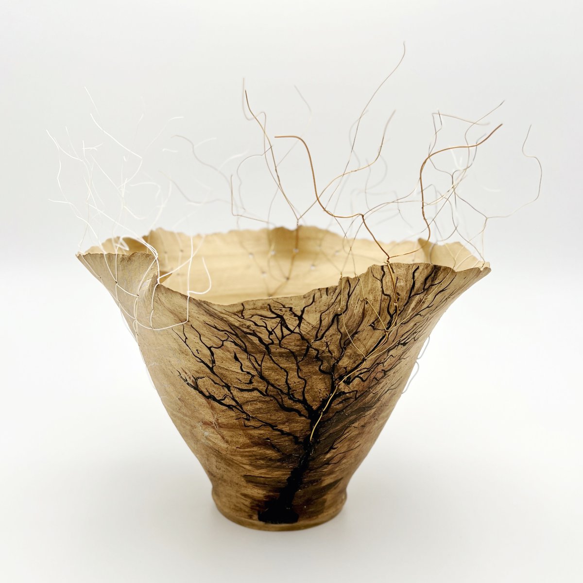 BathSpaUni's tweet image. There's still time to catch the incredible show our MA students have created at Locksbrook Campus! 🎨

🖌️ Head down between 10am - 6pm. Tickets are free, no booking required.

#BathSpaProud #BathSpaUni #MADegreeShow