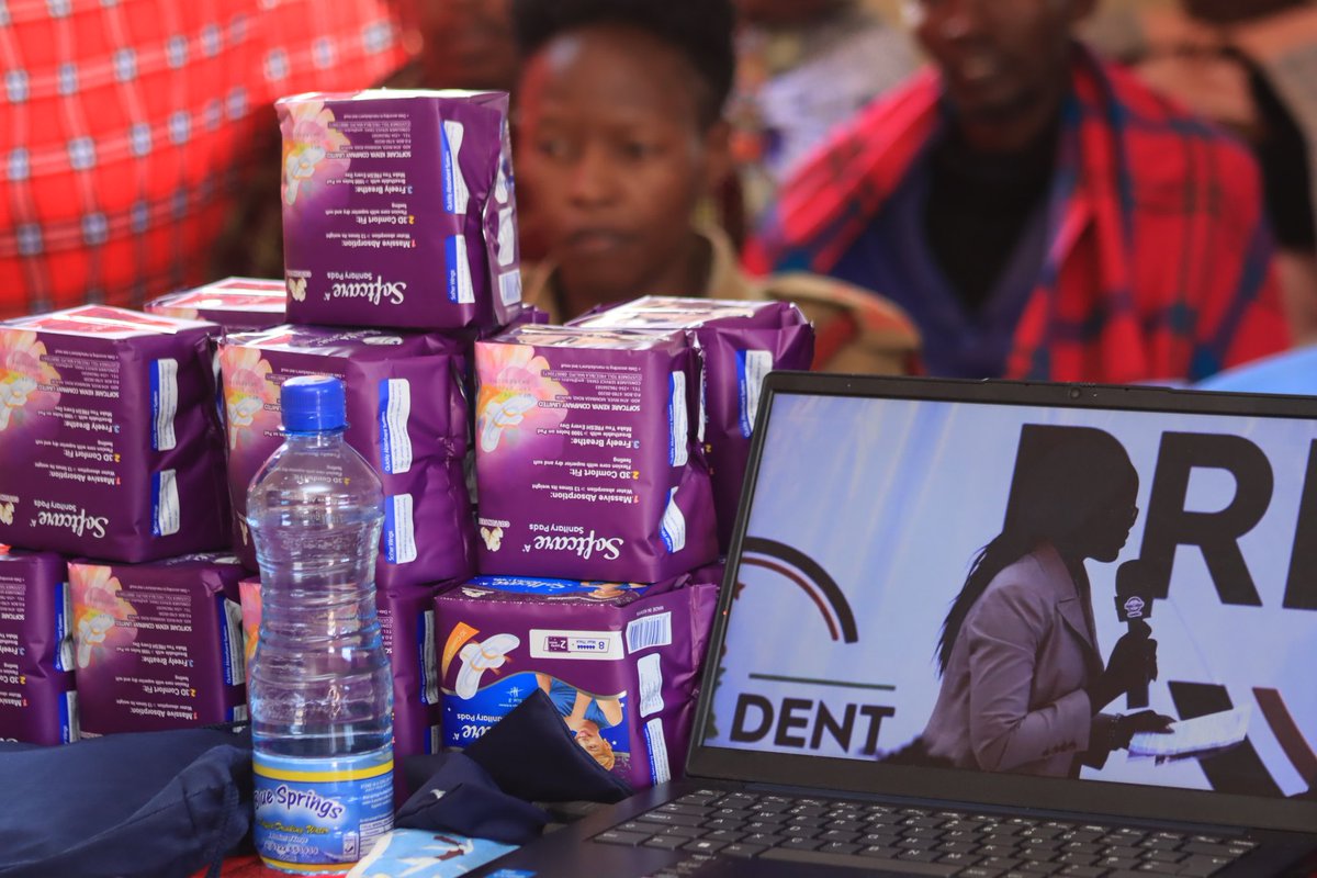 apackamonth's tweet photo. " I'd rather be laughed at buying a sanitary towel for my daughter than be laughed at when she's impregnated because someone else stepped in &amp; took up my fatherly responsibility. " Ole Simel during Public policy #communitydialogues on #periodpoverty @Media_Focus
@Jackie_wa_pads https://t.co/V8NUJtA4hk