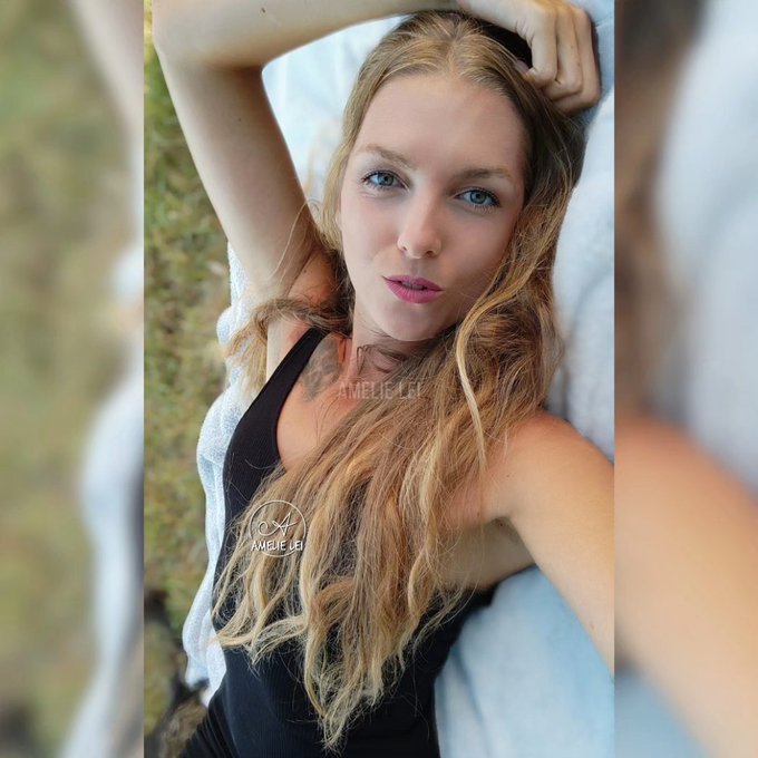 Sexy or smile? 😜  #blonde #twittergirl #nature #outside #summer #summervibe #follow #like #picoftheday<a href="/tag/blonde"class="tags">#blonde</a><a href="/tag/twittergirl"class="tags">#twittergirl</a><a href="/tag/nature"class="tags">#nature</a><a href="/tag/picoftheday"class="tags"><span>#picoftheday</span></a><a href="/tag/cute"class="tags"><span>#cute</span></a><a href="/tag/follow"class="tags"><span>#follow</span></a><a href="/tag/summer"class="tags"><span>#summer</span></a><a href="/tag/sexy"class="tags"><span>#sexy</span></a><a href="/tag/like"class="tags"><span>#like</span></a>