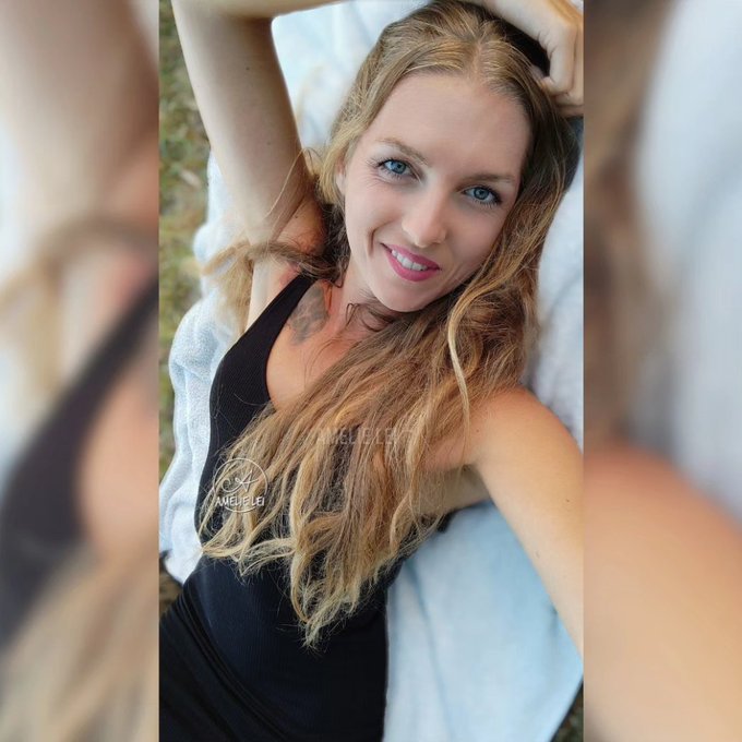 Sexy or smile? 😜  #blonde #twittergirl #nature #outside #summer #summervibe #follow #like #picoftheday<a href="/tag/blonde"class="tags">#blonde</a><a href="/tag/twittergirl"class="tags">#twittergirl</a><a href="/tag/nature"class="tags">#nature</a><a href="/tag/picoftheday"class="tags"><span>#picoftheday</span></a><a href="/tag/cute"class="tags"><span>#cute</span></a><a href="/tag/follow"class="tags"><span>#follow</span></a><a href="/tag/summer"class="tags"><span>#summer</span></a><a href="/tag/sexy"class="tags"><span>#sexy</span></a><a href="/tag/like"class="tags"><span>#like</span></a>