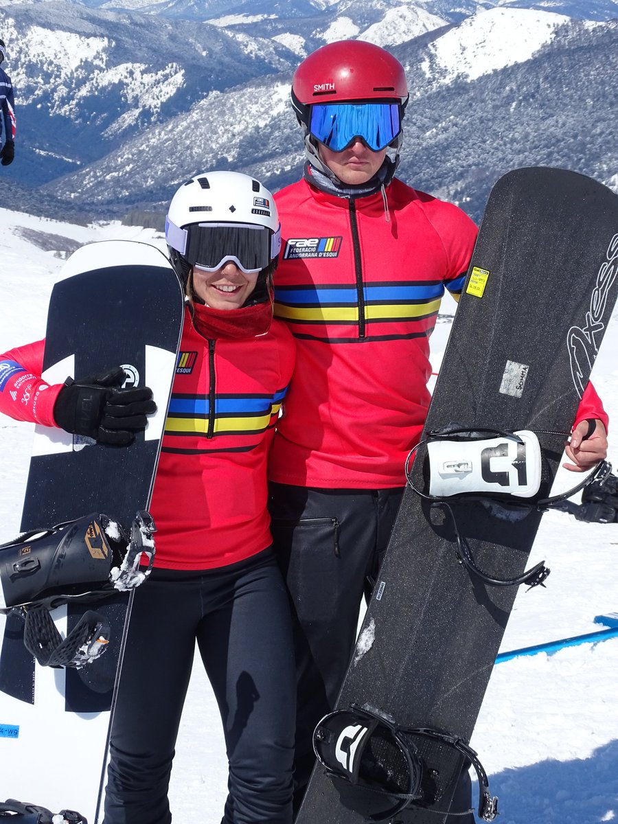 FAEAndorra's tweet photo. SBX | PRETEMPORADA · @MaevaBaux i #MariodaCruz, preparats per una primera cursa a #Corralco 🇨🇱

+ INFO ✅ https://t.co/bya4tNXE9c

@CreandSupport 
@AndorraTelecom 
@Financera 
@Caldea 
@360extrem 
#altavista
#ABC
#SBX #boardercross @spainsnow #Chile #Xile #Andorra #Andorre https://t.co/W3yJrkEFQG