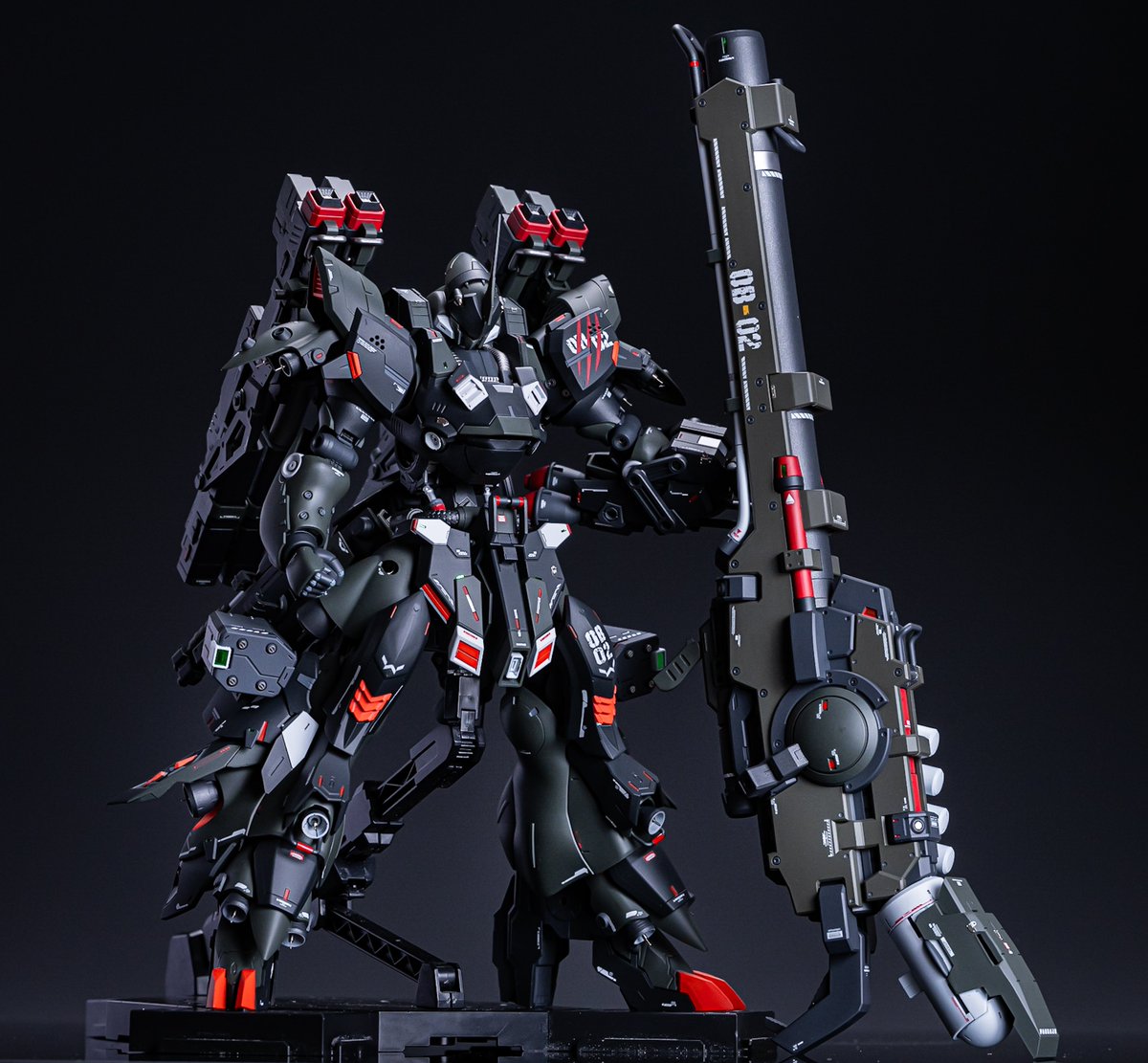 「MG1/100 ケンプファーシュヴェーア完成しました今回は他キットパーツ、武器類」|らいなーマン@忙しいのイラスト