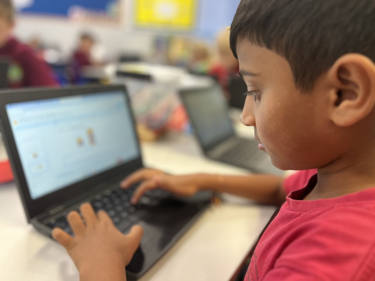 Year4SouthCamPr's tweet image. Year 4 have been learning to use different types of loops in their Scratch Coding. Count Controlled and Infinite Loops. 
#welovesouthcamberley #primarycomputing #coding