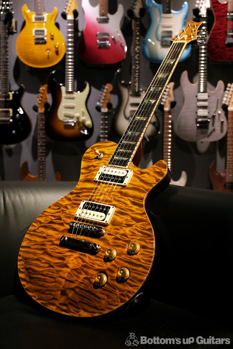 BuGtrs's tweet photo. こちらも美品入荷!
ドキドキするほど美しいダイアモンド・グレードのキルトトップ!
David Thomas McNaught Guitars
Vintage Single Cut - Copper Head -
ボディバック、ネック、指板にもマクノウト氏厳選の極上材が惜しみなく投入されています✨
#DTM