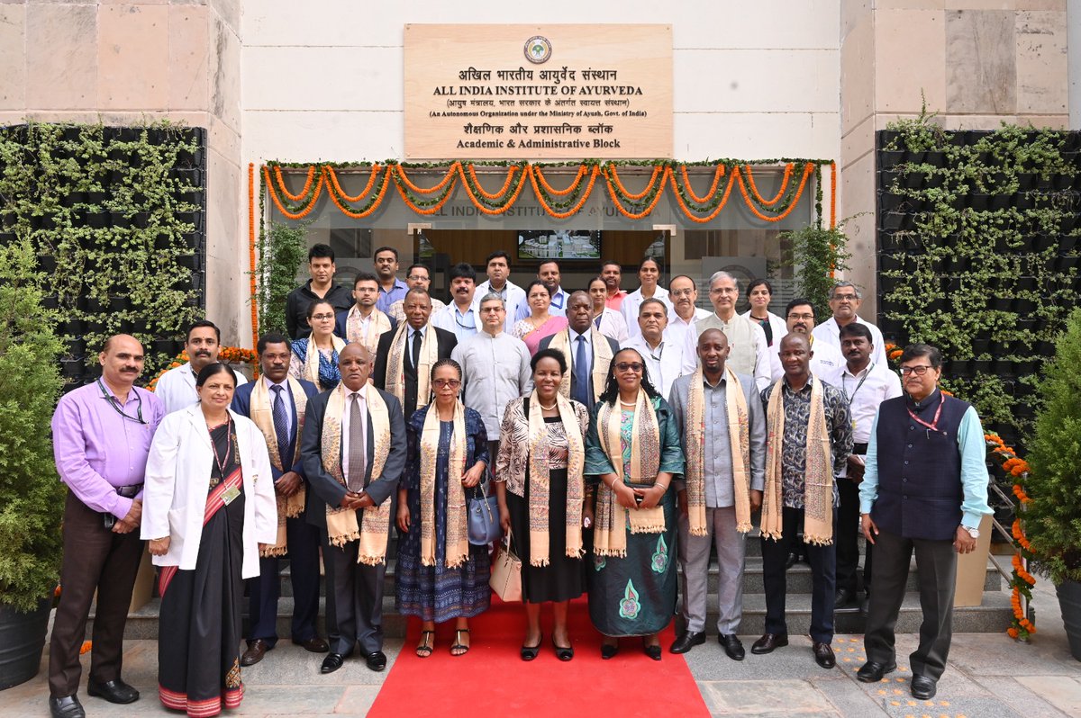 sarbanandsonwal's tweet photo. Ayush acceptance growing globally!

My heartiest welcome to the High Commissioners and Ambassadors of East &amp; Southern African countries to the All India Institute of Ayurveda in New Delhi. https://t.co/BaBzwhpOg5
