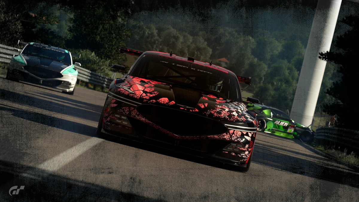 PowerTeamRacing's tweet photo. Noche de infarto. Lo vivido ayer en @community_lc #SUPERLEAGUE.

Lo de nuestro piloto @German_MaraES es de otro planeta, saliendo desde la P11 por una mala Q y terminando la carrera en P4.

La grada echaba chispas en una de las carreras más apasionantes de @elKalvo_F1 en cabina. https://t.co/1k2bFNEKtx