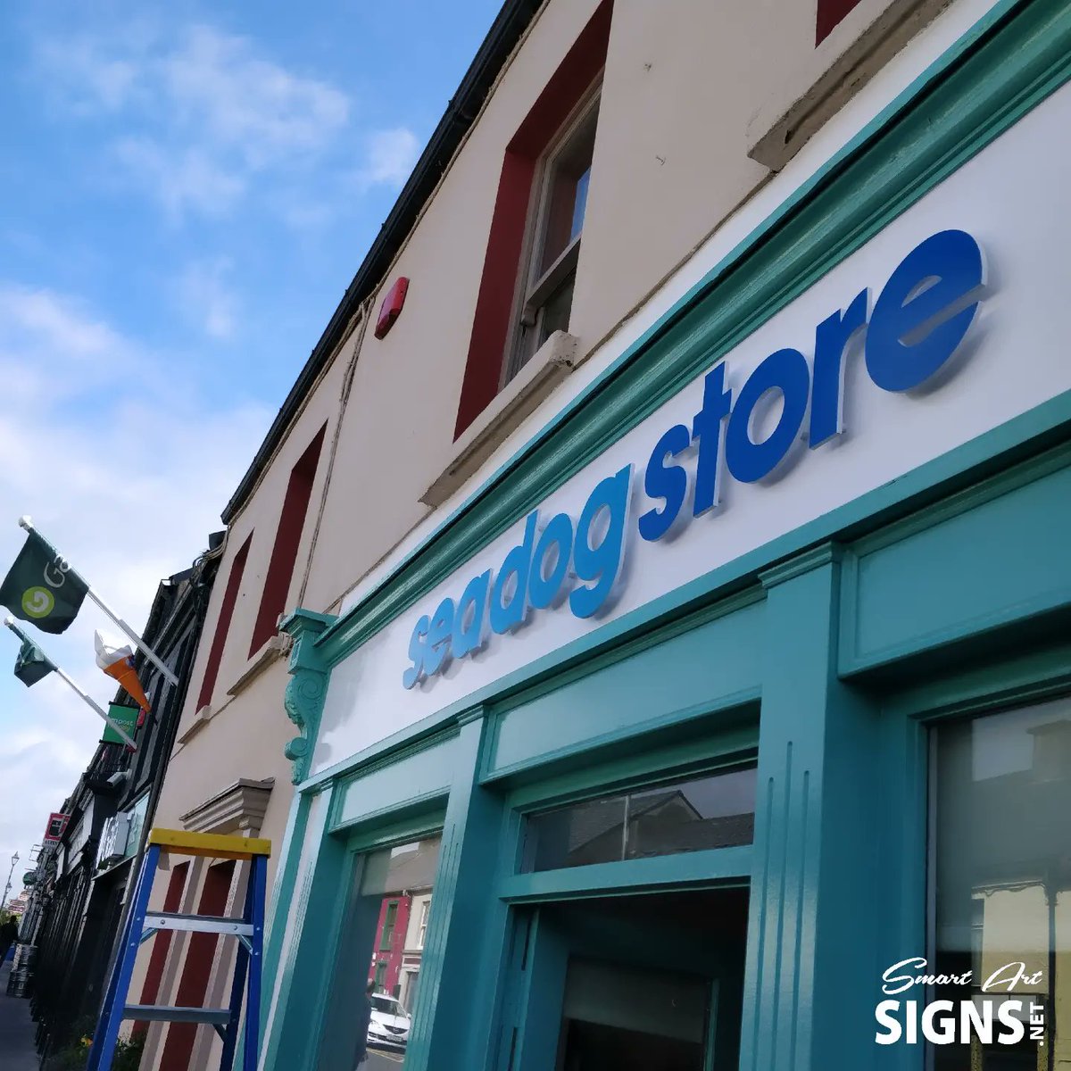 Smart Art Signs tweet media