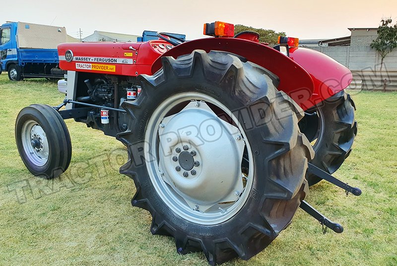 TractorProvider's tweet photo. Special Price for Limited Time...
Japanese Reconditioned MF 133 - 45HP Tractor available in Harare!

WhatsApp : https://t.co/GCZ7bcRlBg
Visit at : https://t.co/23un0i5Ebs

#reconditionedtractors #Tractorsforzimbabwe #brandnewtractor #masseyfergusontractors #agriculture https://t.co/cx0AnNqvWw
