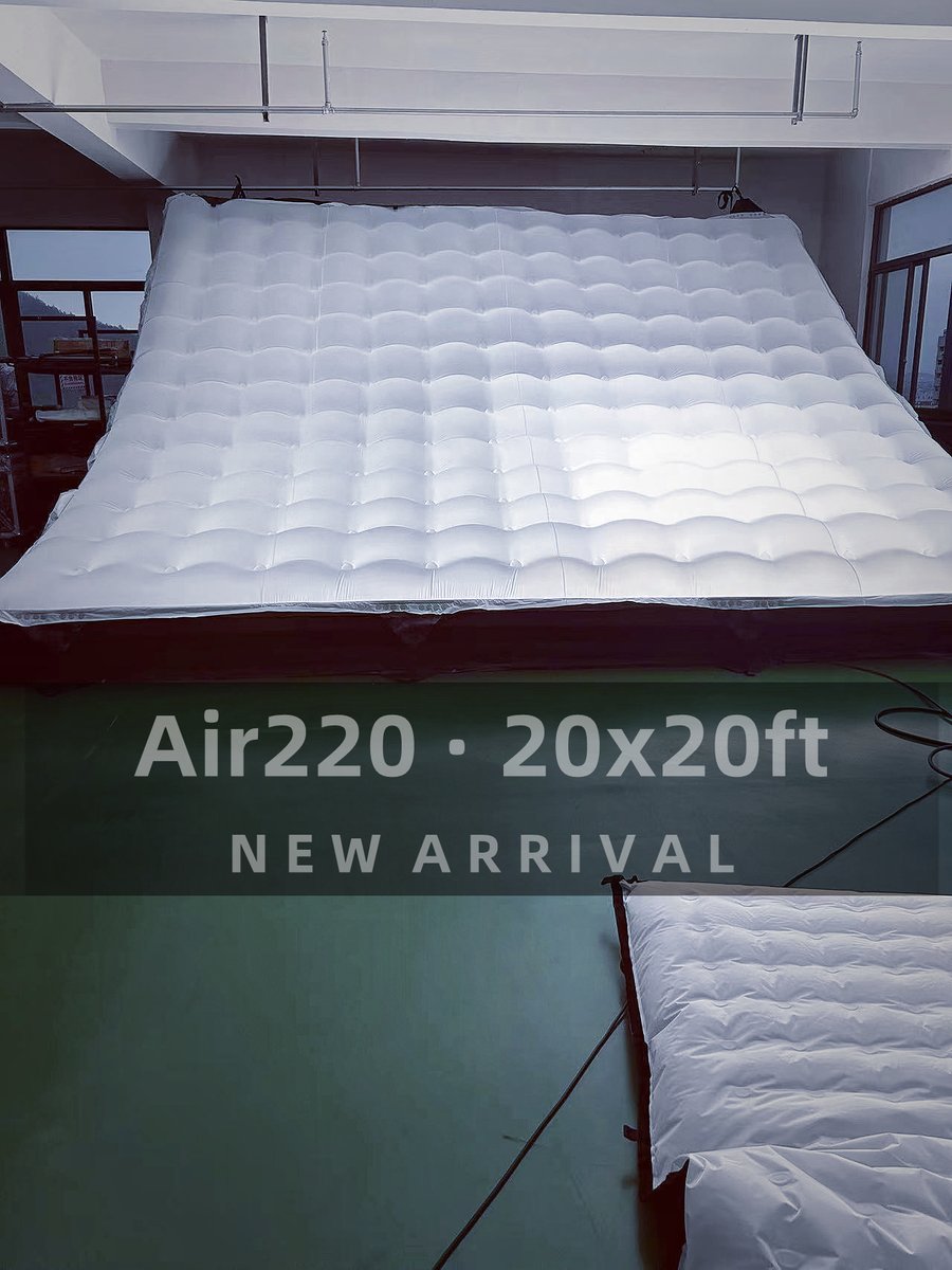 cinegearfactory's tweet photo. 𝗔𝗶𝗿𝟮𝟮𝟬 · 𝟮𝟬𝘅𝟮𝟬𝗳𝘁 test before delivery to customer🤘

The biggest AirLEDCineLite product so far.

Pre-order contact us rite now☎️ @cinegearfactory

#cinegearfactory #AirLEDCineLite #air220 #20x20ft #airlight #airlite #balloonlight #LEDairfilledlight #videolight #film https://t.co/d8lHrGuPcA