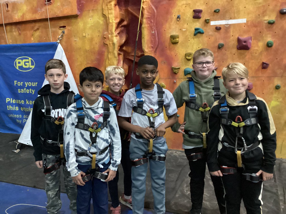 whcps's tweet photo. #WHCYear6 Squad 5 in climbing and sensory trail action. #boreatton #whenislunch https://t.co/JkwDwUuyOe