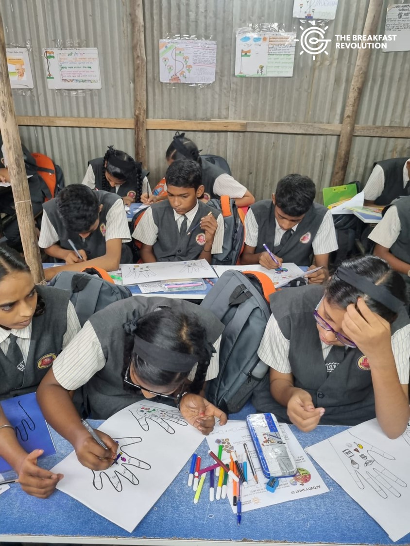 tbr_india's tweet photo. One of our partner schools in Malvani takes great pains to provide children of the local slum a chance to learn. 

Today, they thoughtfully take time and effort to understand and pledge eating a healthy, diverse diet!

#TogetherWeCan #BuildNutritionSecurity #PoshanMaah https://t.co/fxs6zaRhw7