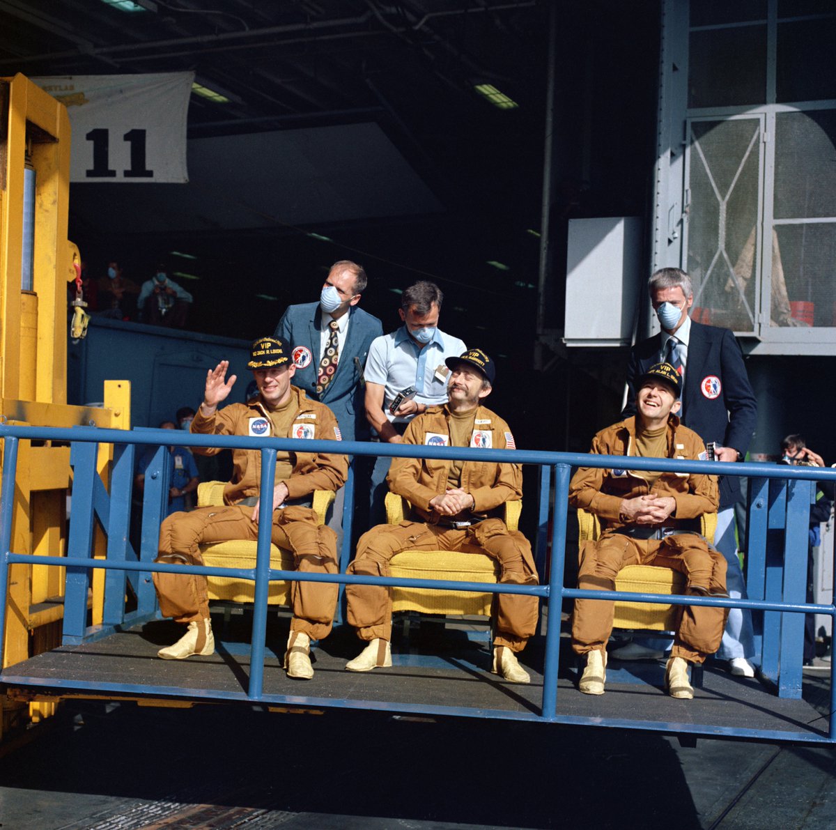 missionmovie's tweet photo. 50 years ago Mission control celebrated the splashdown of #Skylab3: the second crewed mission to #NASA's first space station.
Jack Lousma, Owen Garriott and Al Bean were safely recovered aboard USS New Orleans, after a 2-month stint working 70-hour weeks. https://t.co/h4mVVtEeAf