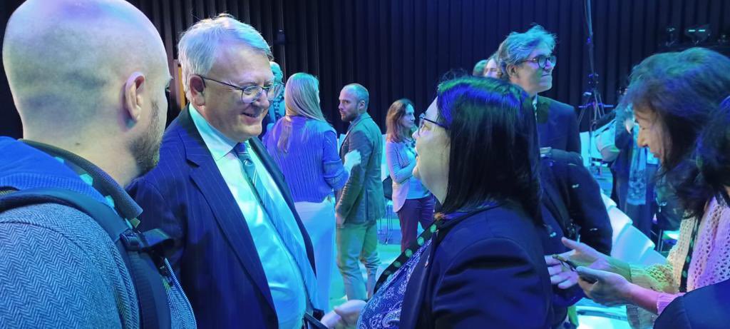 EfVET Vice-President <a href="/FlinkmanArja/">Arja Flinkman</a>  met the Commissioner  <a href="/NicolasSchmitEU/">Nicolas SCHMIT</a>  during the Forum of Vocational Excellence in Amsterdam