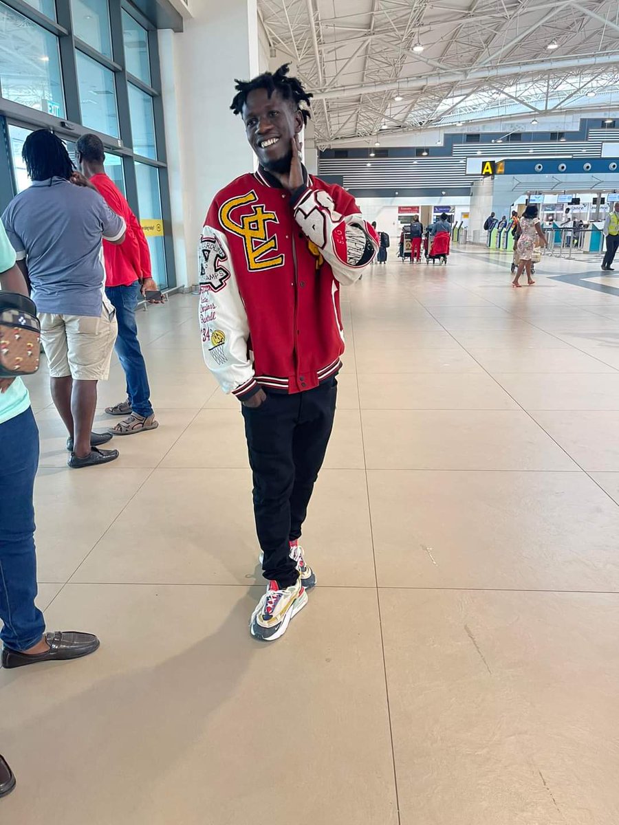 KingPalutaMusic's tweet photo. Dubai Fashion Night with @KingPalutaMusic  on 28.09.23
#AllMyLife #YAHITTE 🔥🔥🏆 https://t.co/UvwKsmmZyx