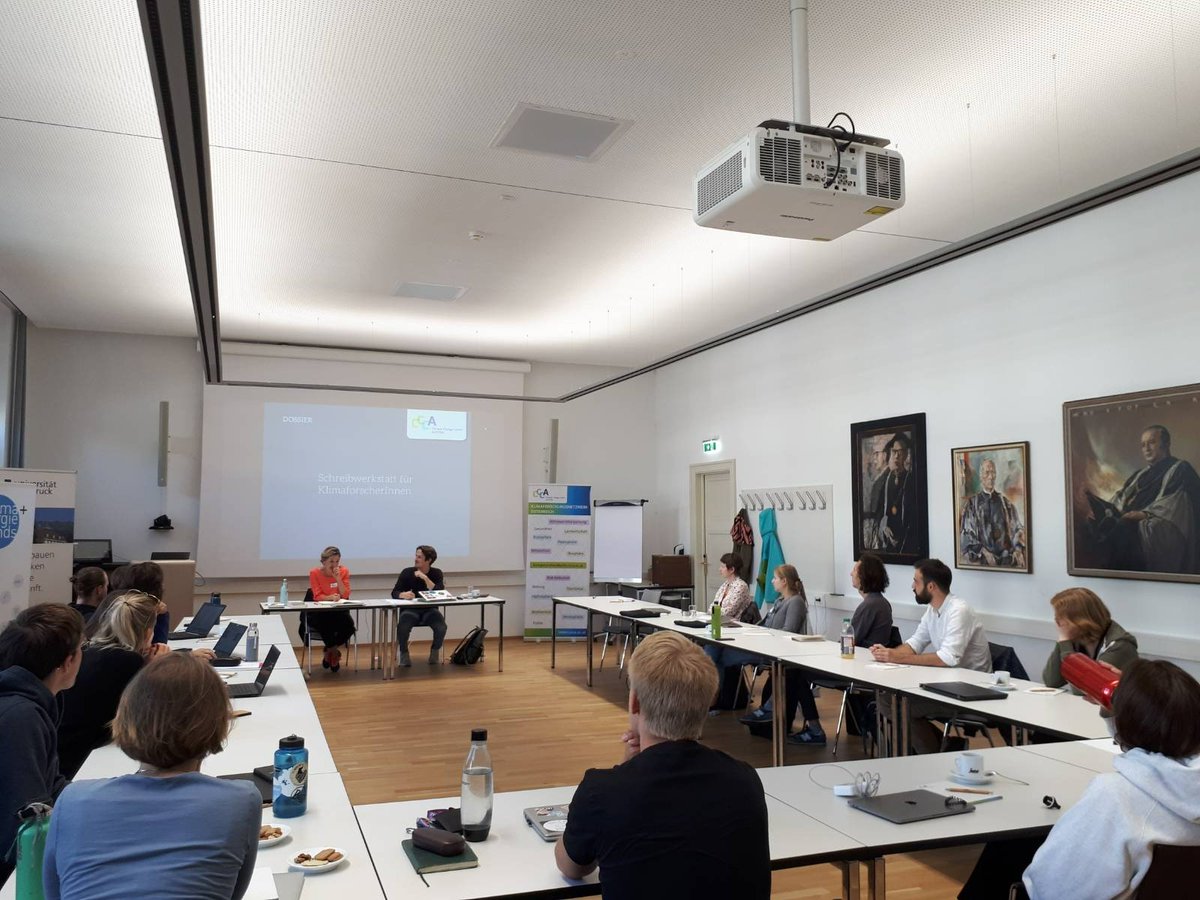 Wir sind heute &amp; morgen an der <a href="/uniinnsbruck/">@uniinnsbruck@social.uibk.ac.at</a> bei der CCCA-#Schreibwerkstatt für Nachwuchswissenschaftler:innen mit <a href="/g_eckelsberger/">Georg Eckelsberger</a> &amp; <a href="/JuliaHerrnboeck/">Julia Herrnböck</a> von <a href="/dossier_/">Dossier</a>! Unter dem Thema "Von den Papers in die Presse" verraten sie uns ihre Tipps &amp; Tricks für erfolgreiches Messaging. 💪