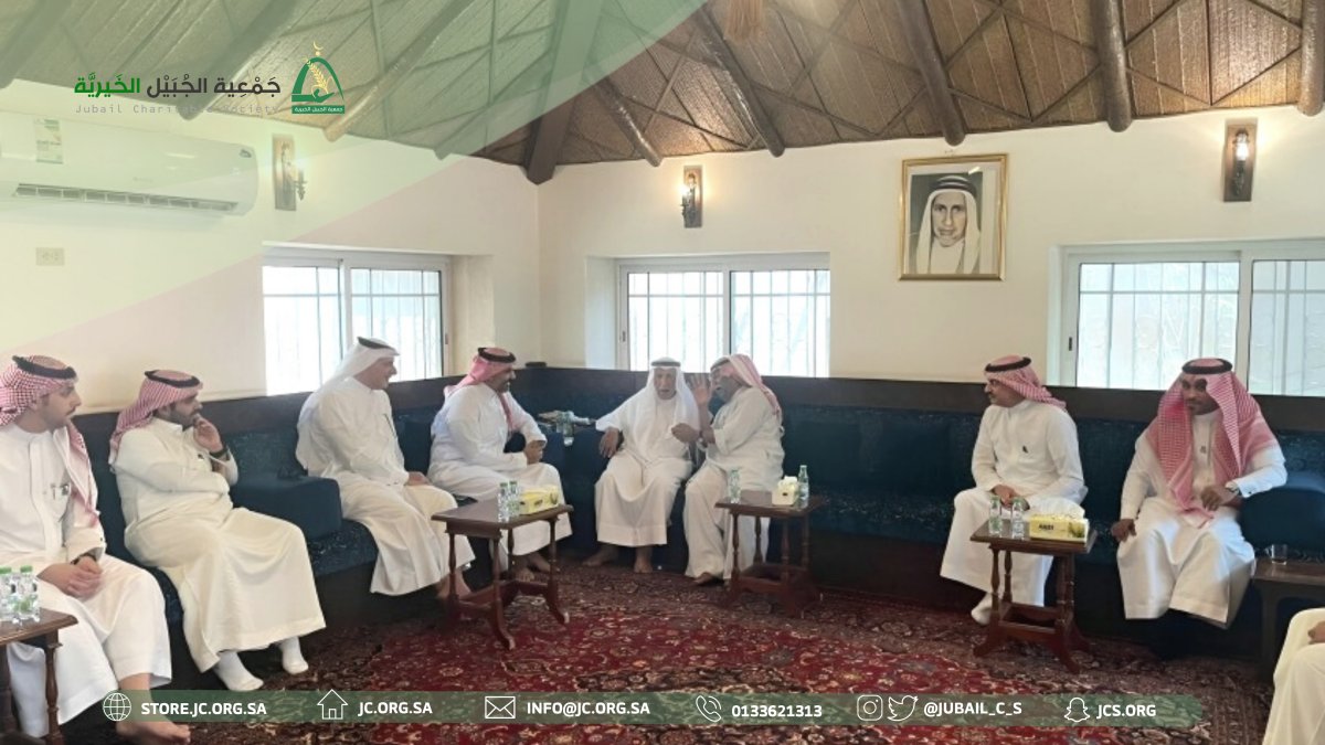 Sakha_JC's tweet photo. كرمت #جمعية_الجبيل_الخيرية الشيخ مبارك بن عبدالرحمن المسحل أحد مؤسسي الجمعية في منزله العامر وتقديم درع تذكاري #بمناسبة_اليوم_الوطني_السعودي93 .
حيث قام بالزيارة رجل الأعمال الأستاذ/أحمد بن حمد الخنيني ورئيس وأعضاء مجلس ادارة الجمعية . https://t.co/Af7Khz2ikt