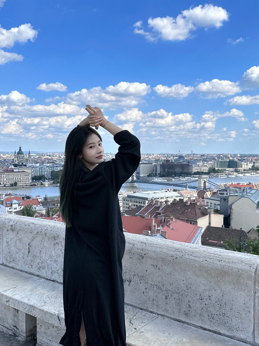 yyqpics's tweet photo. 230902☁️
#袁一琦 #YUANYIQI #SNH48

“Healed today too”

yyq weibo update ☁️ https://t.co/xWuT6MGaoN